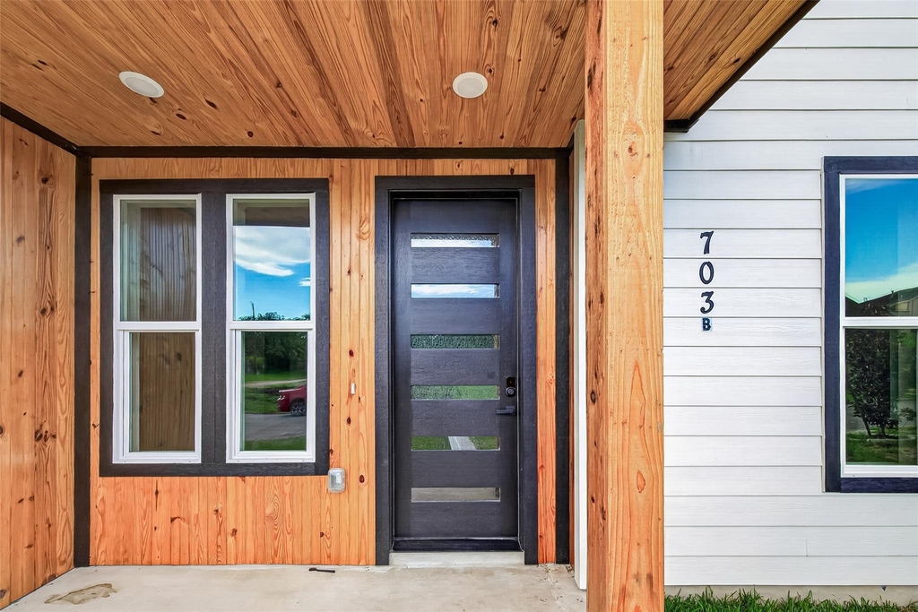 703 Carol Lynn Drive - Photo 3