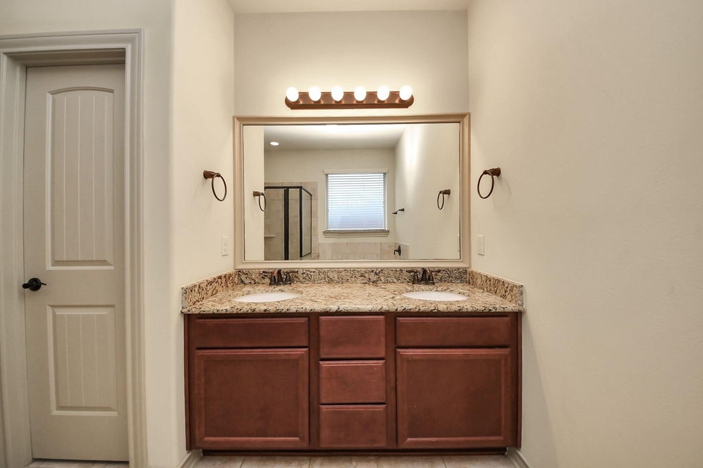 1902 Argos Drive - Photo 37