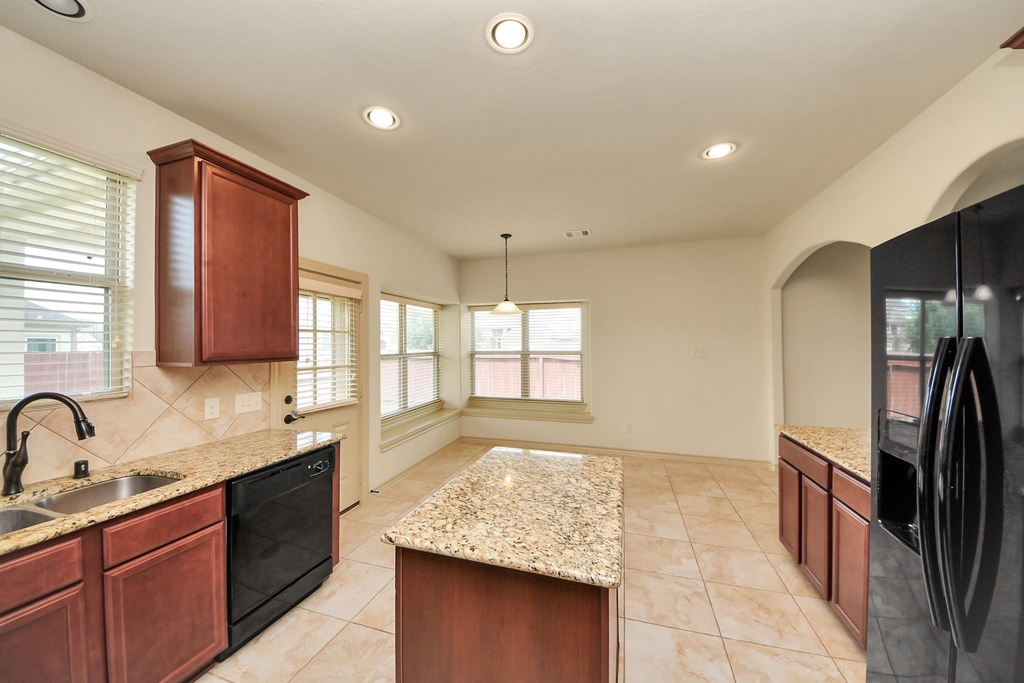 1902 Argos Drive - Photo 25