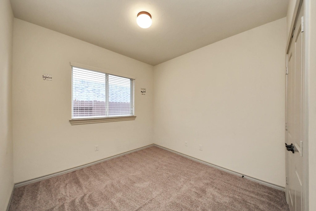 1902 Argos Drive - Photo 40