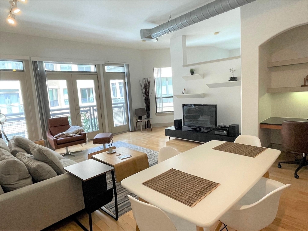 1901 Post Oak Boulevard - Photo 1