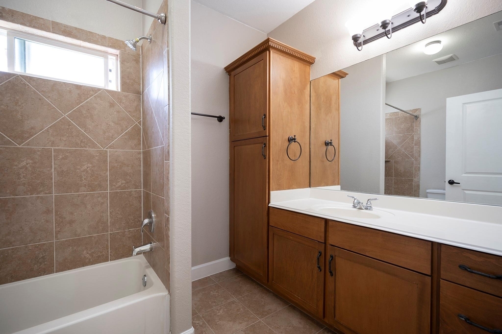 4210 Darter Street - Photo 13