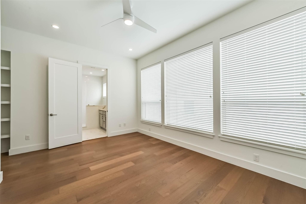 2408 Emancipation Avenue - Photo 8