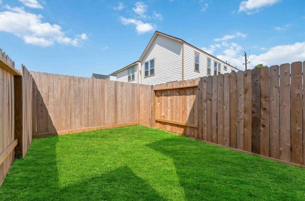 8023 Cora Street - Photo 18