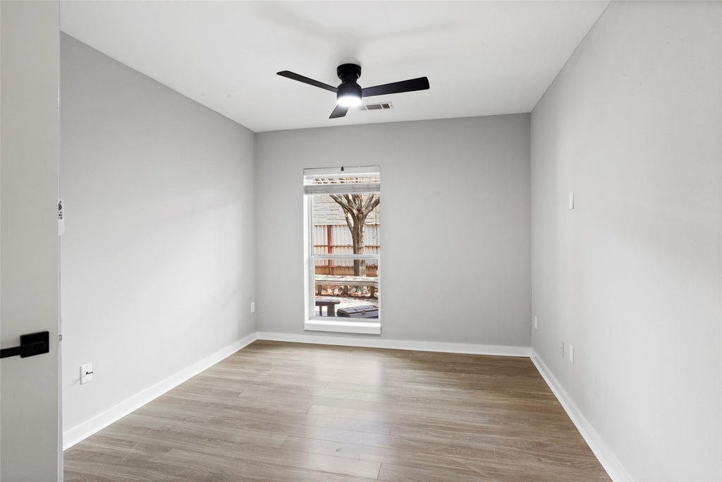 6933 Yellowstone Way Drive - Photo 5
