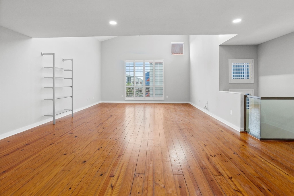 6933 Yellowstone Way Drive - Photo 10