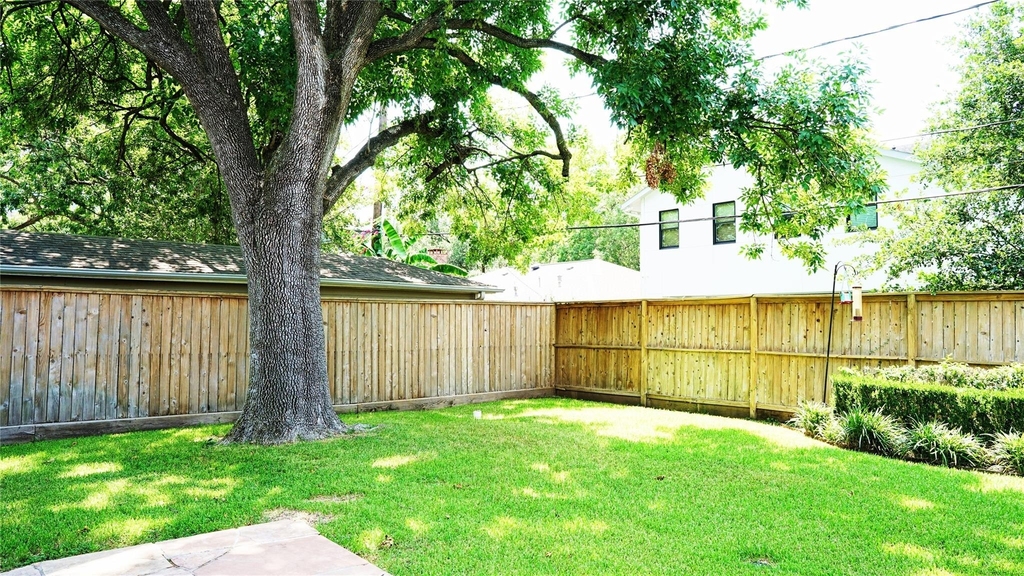 2047 Mcclendon Street - Photo 26