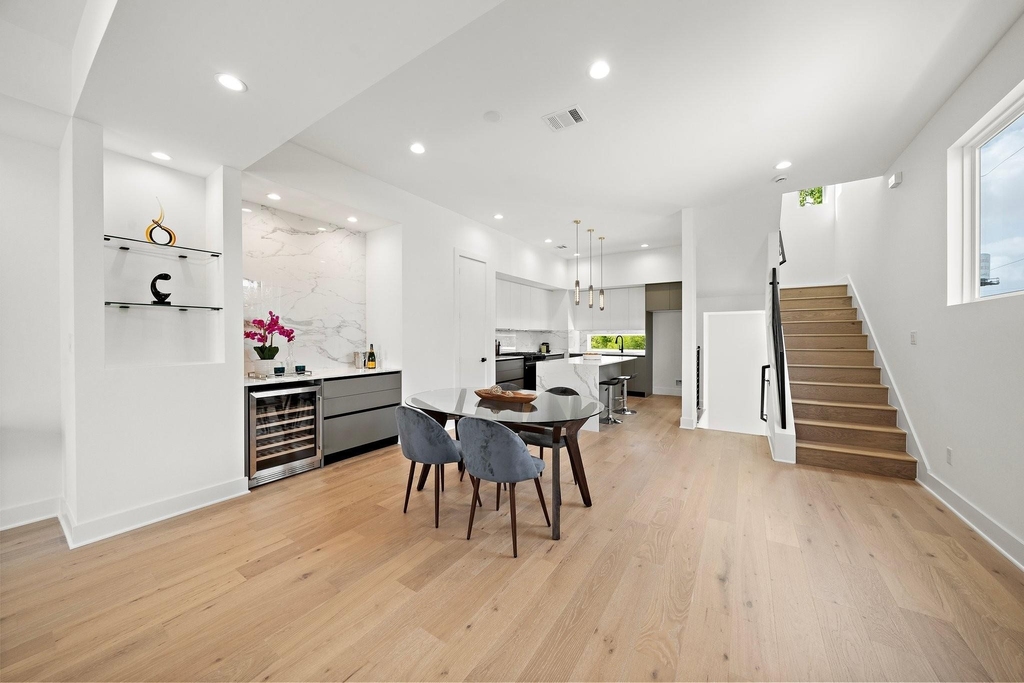 1607 Barbee Street - Photo 10