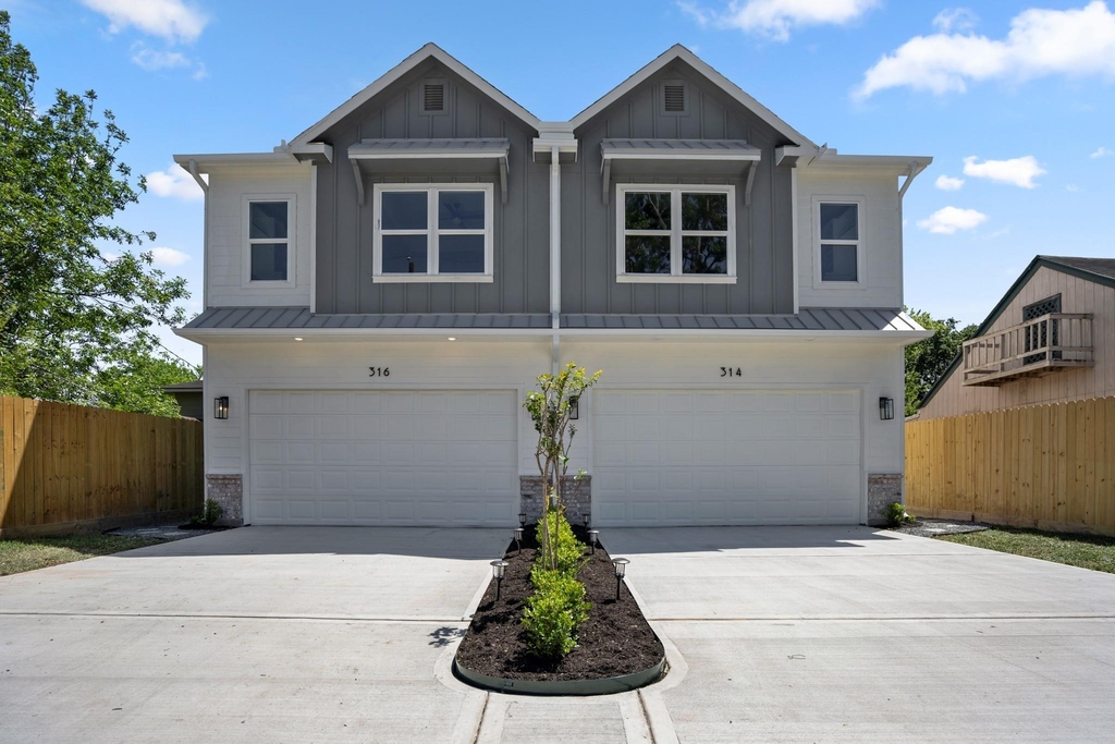 314 N Stiles Street - Photo 1