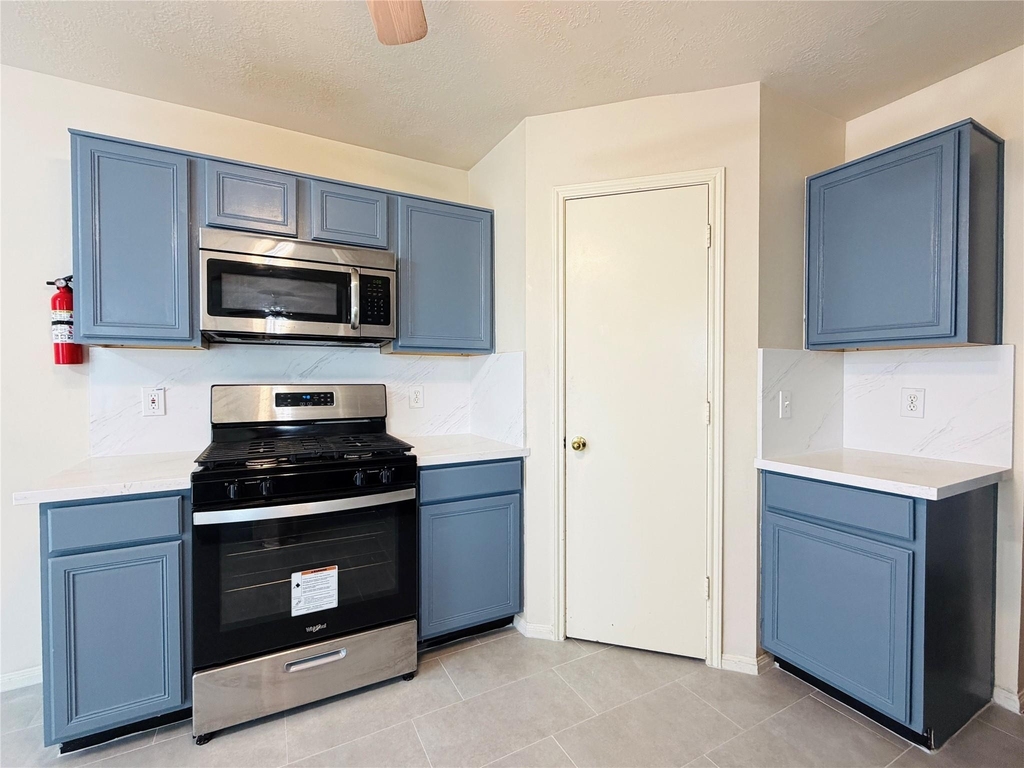 20423 White Poplar Drive - Photo 7