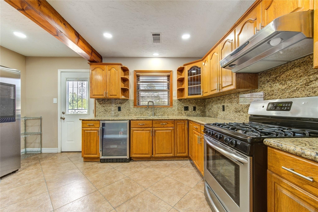 9922 Carmalee Street - Photo 16