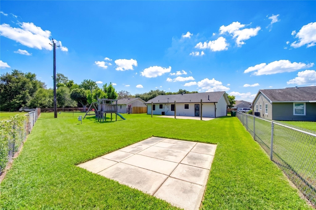9922 Carmalee Street - Photo 41
