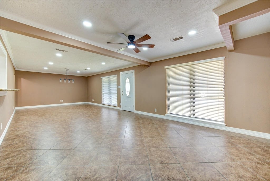 9922 Carmalee Street - Photo 7