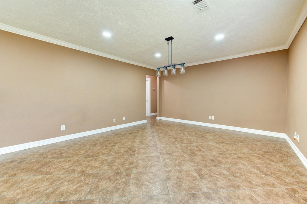 9922 Carmalee Street - Photo 12