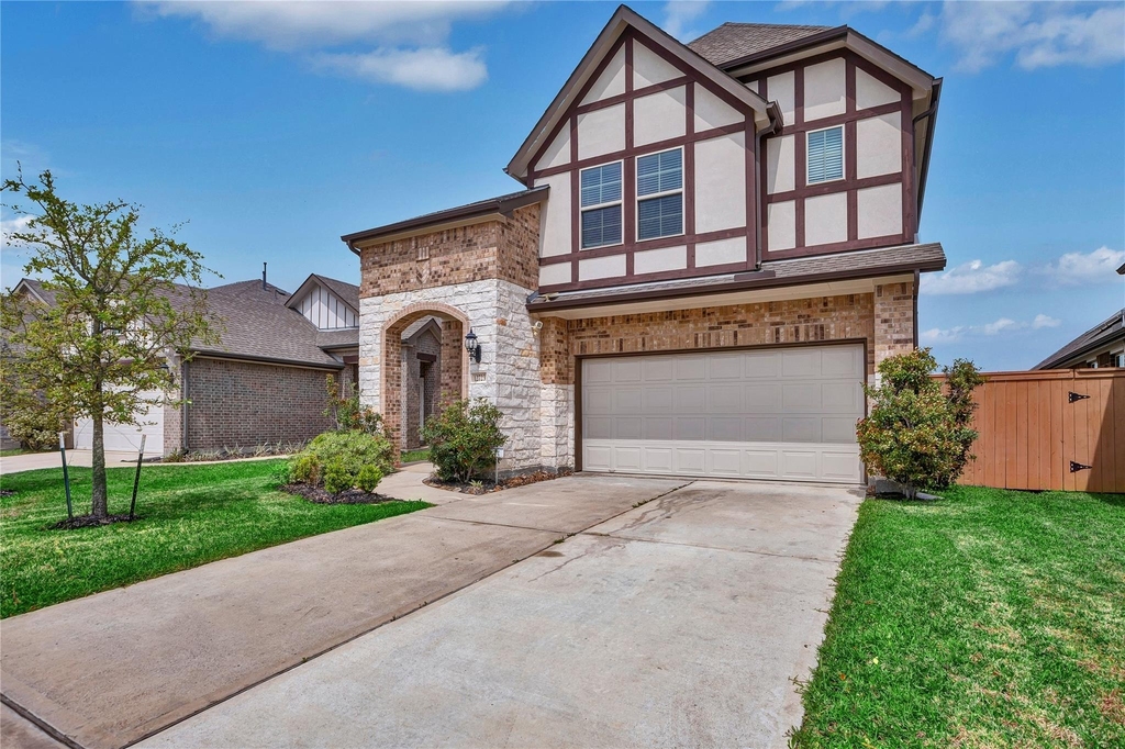 12723 Gallowhill Drive - Photo 0