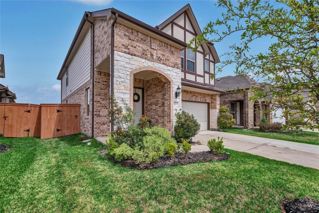 12723 Gallowhill Drive - Photo 1