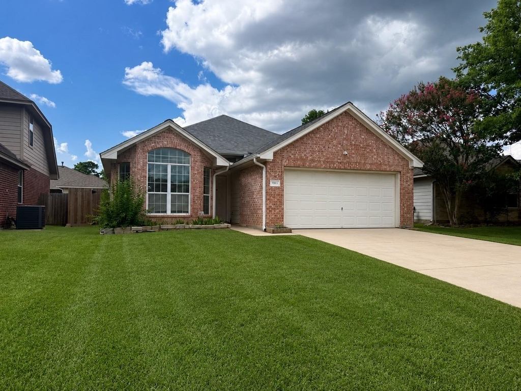 980 Oak Falls Drive - Photo 0