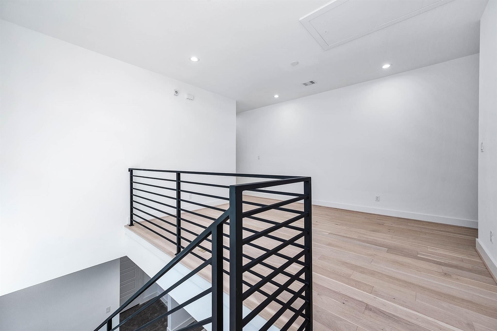 3411 Mcgowen Street - Photo 18