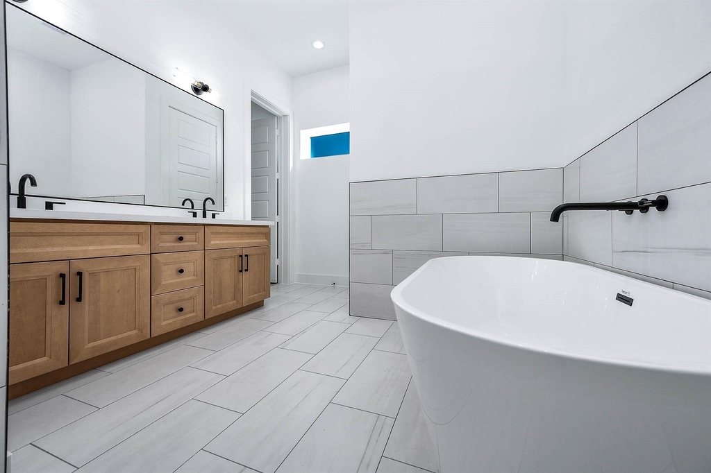 3411 Mcgowen Street - Photo 23