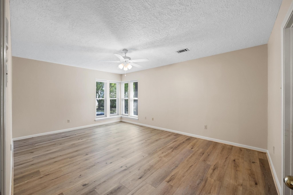 12119 Auburn Hills Drive - Photo 21