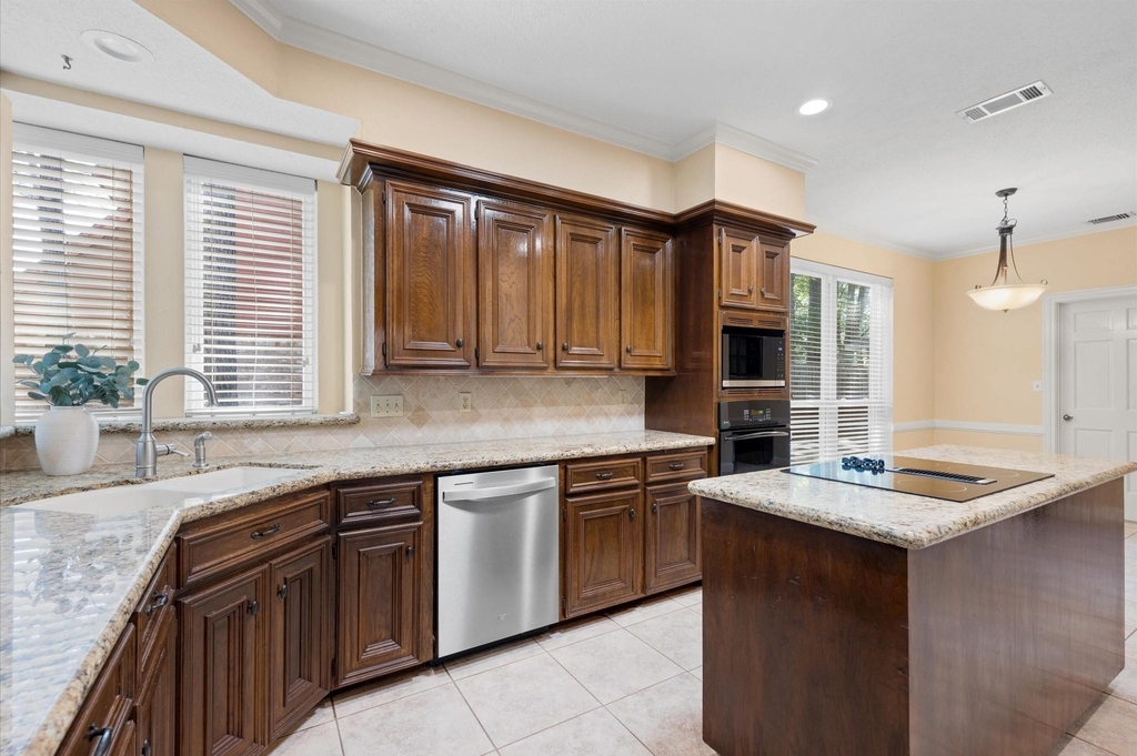12119 Auburn Hills Drive - Photo 13