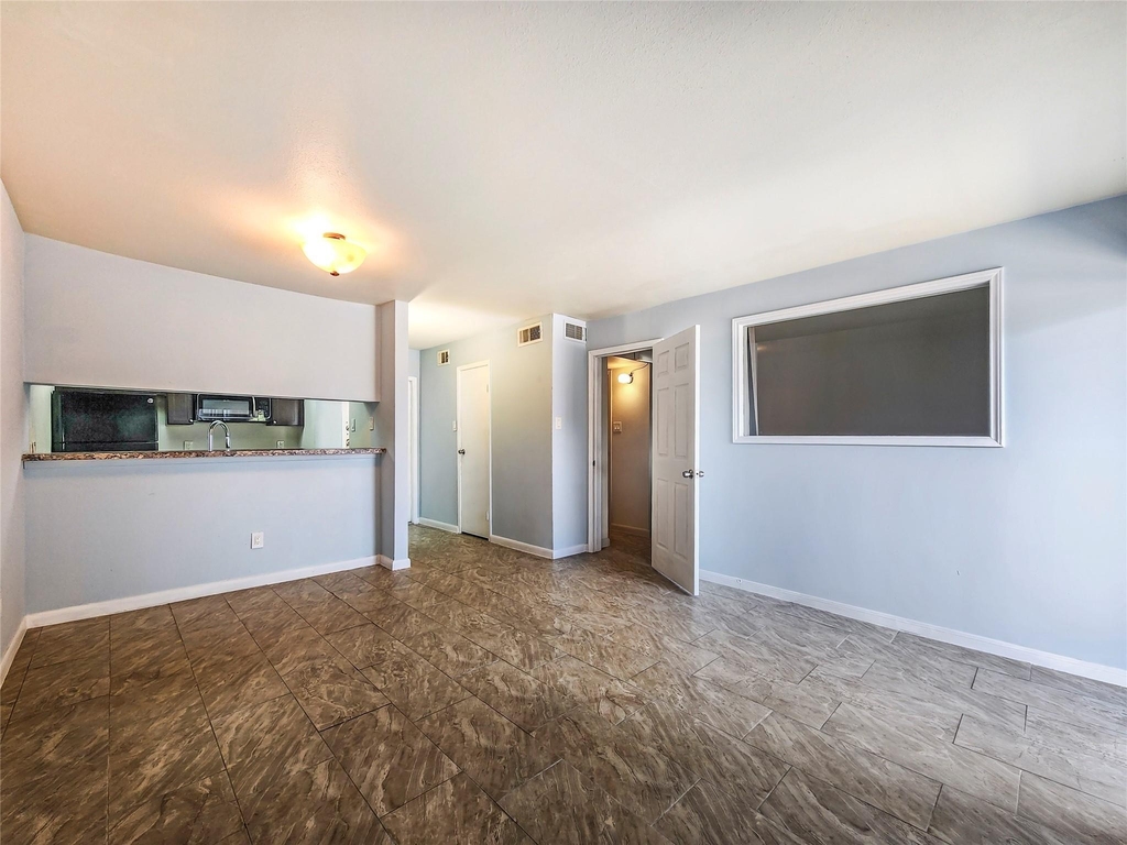 2820 S Bartell Drive - Photo 1