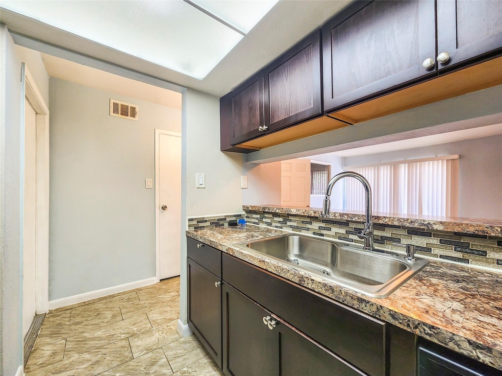 2820 S Bartell Drive - Photo 5