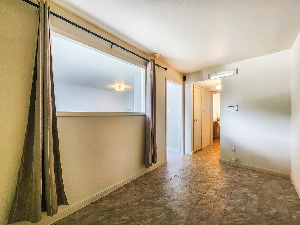 2820 S Bartell Drive - Photo 6
