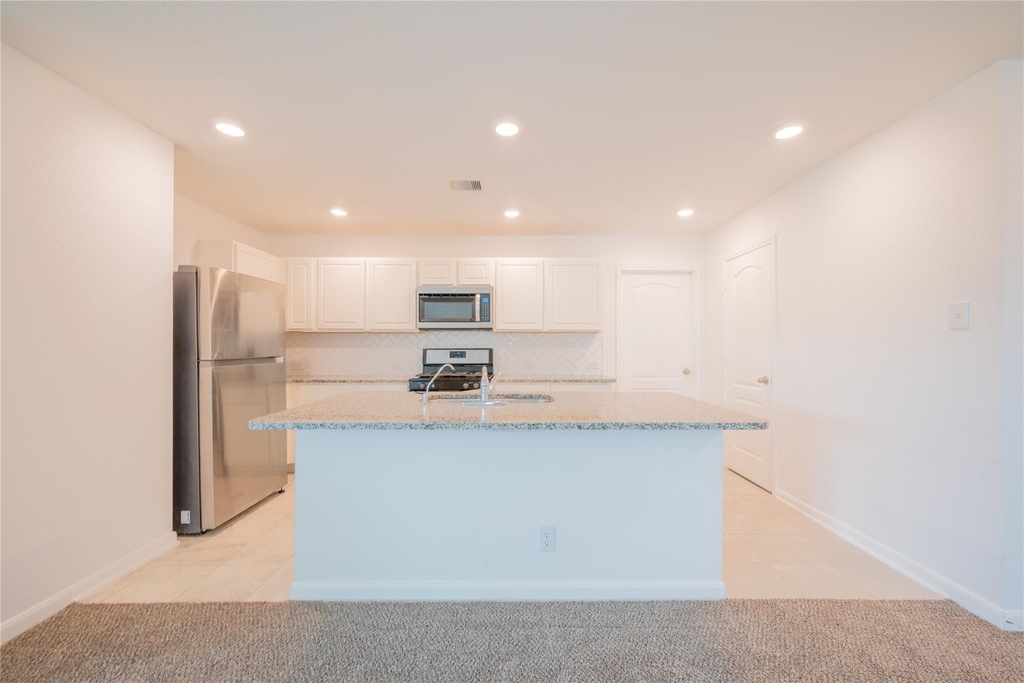 2524 Bryan Park Lane - Photo 27
