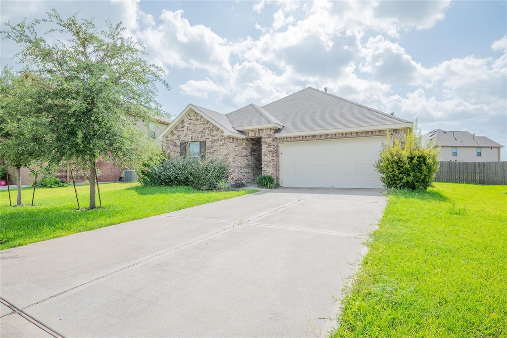 2524 Bryan Park Lane - Photo 2