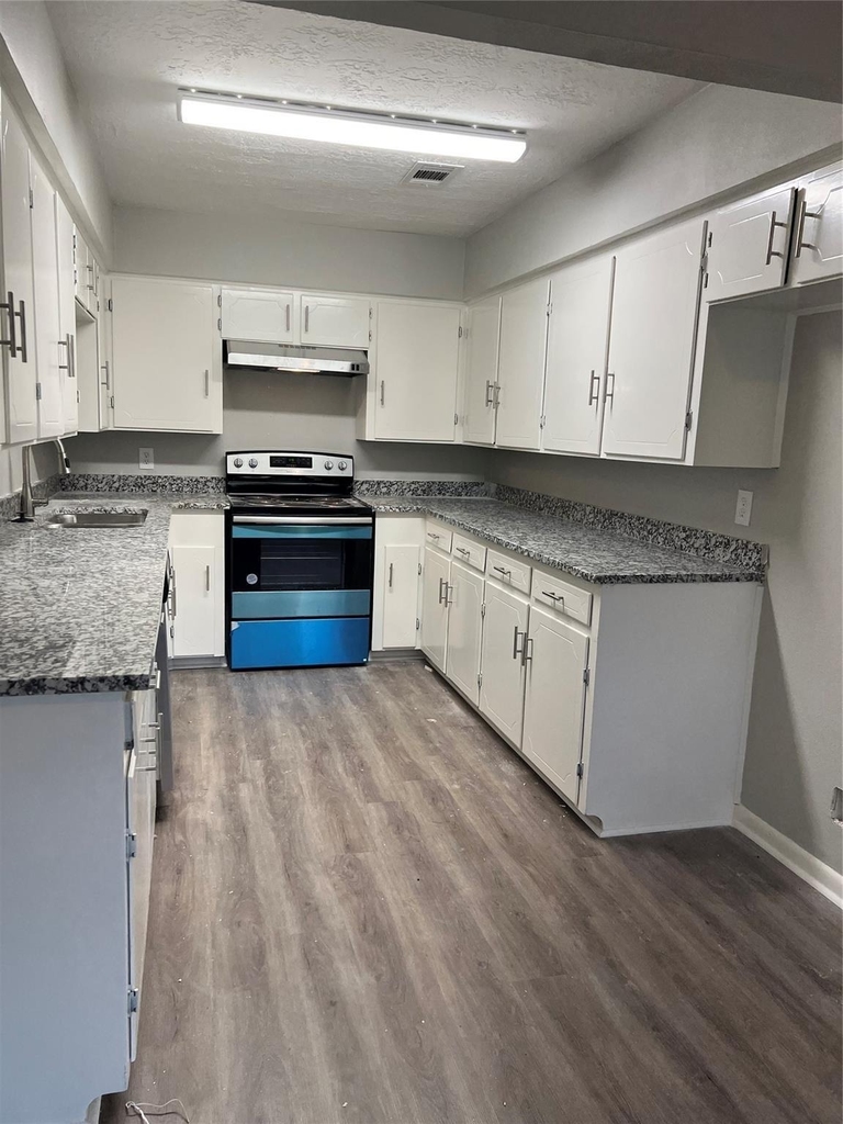 1418 2nd Avenue N - Photo 1