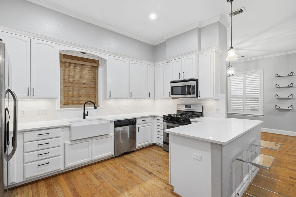 1714 Ovid Street - Photo 9