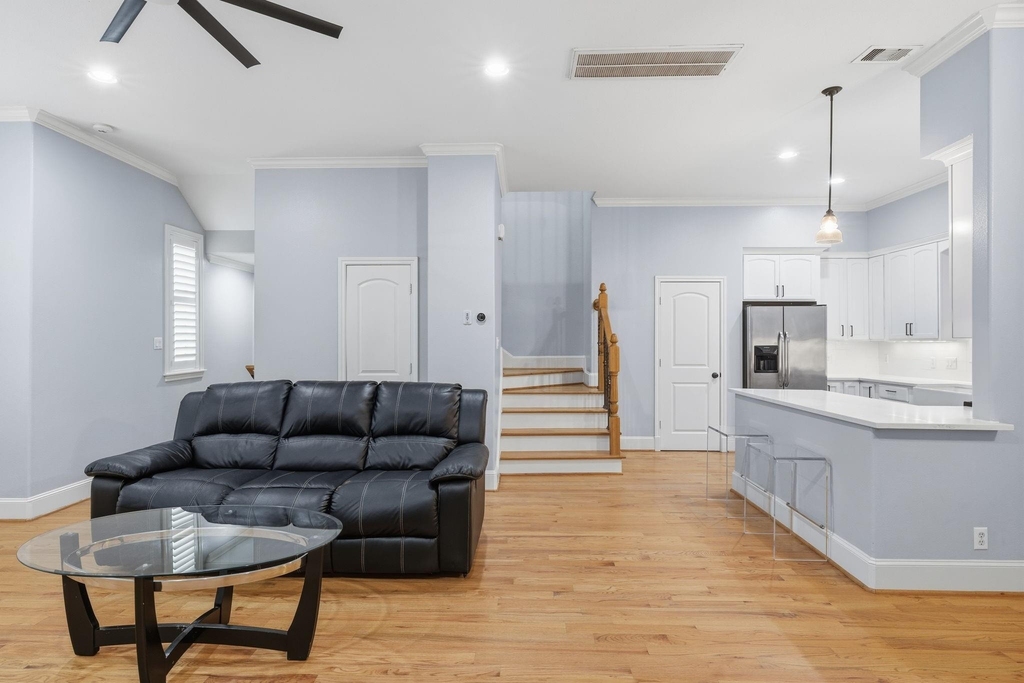 1714 Ovid Street - Photo 7