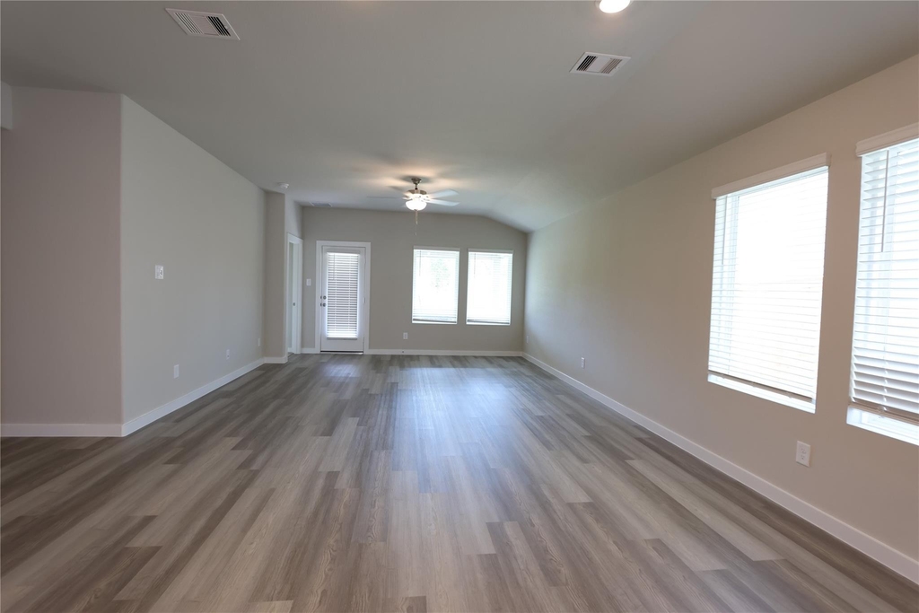 1539 King Ranch Road - Photo 8