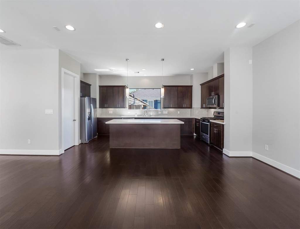 1607 Milby Street - Photo 5