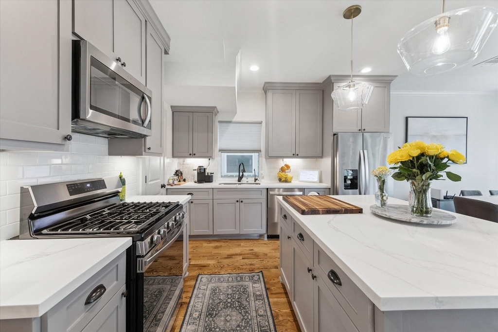 3404 Castor Street - Photo 8