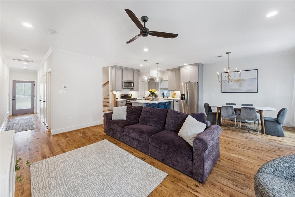 3404 Castor Street - Photo 5