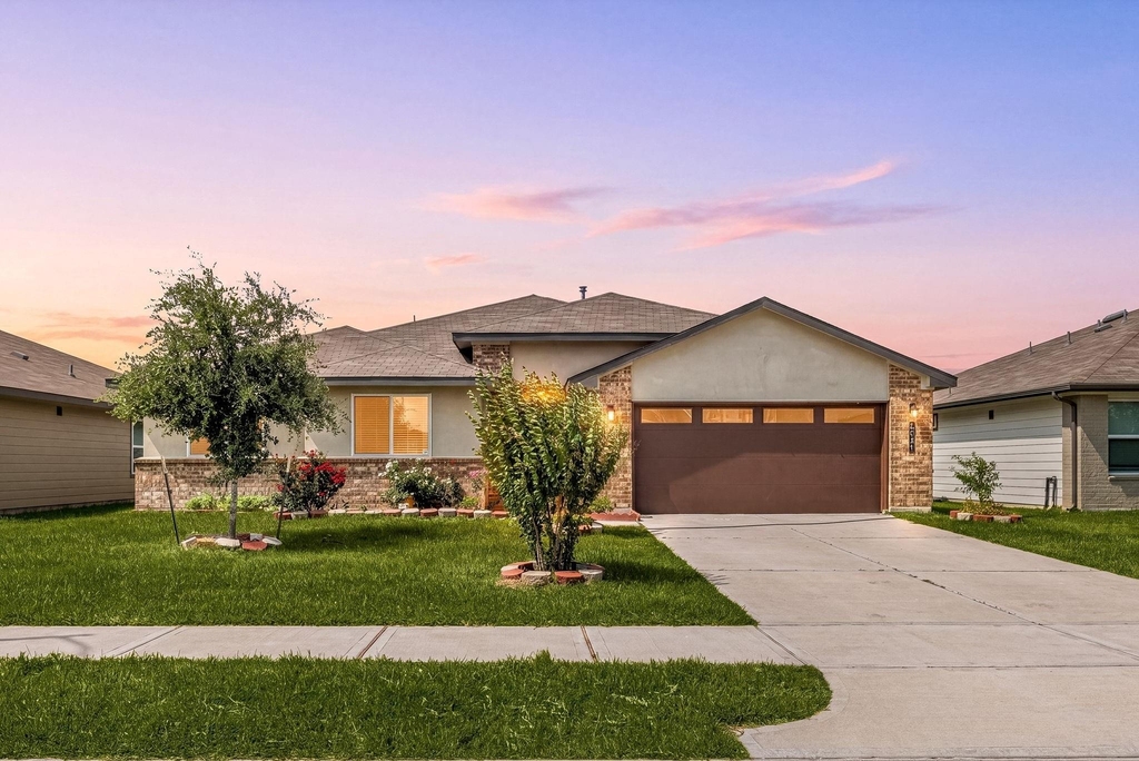 6931 Dell Vista Drive - Photo 0