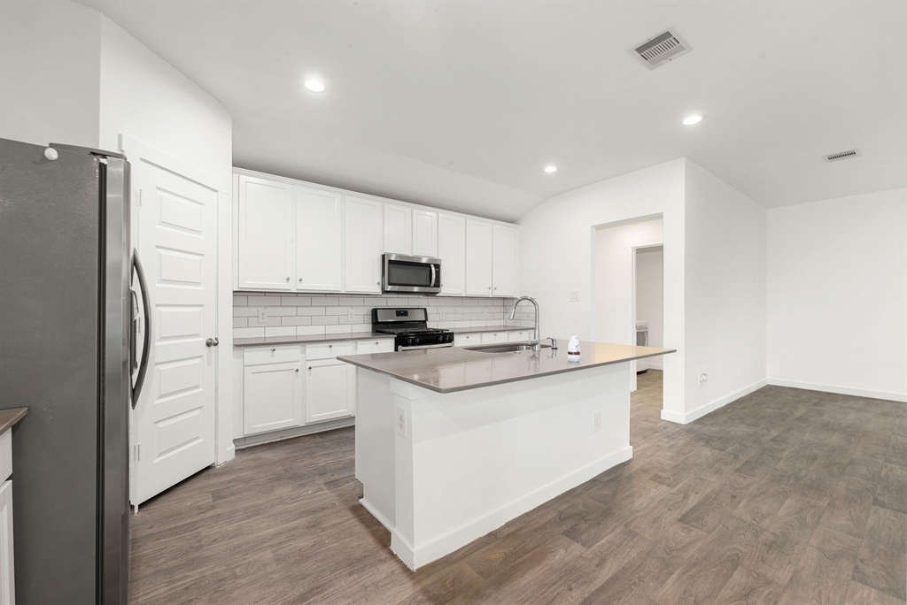 6931 Dell Vista Drive - Photo 14