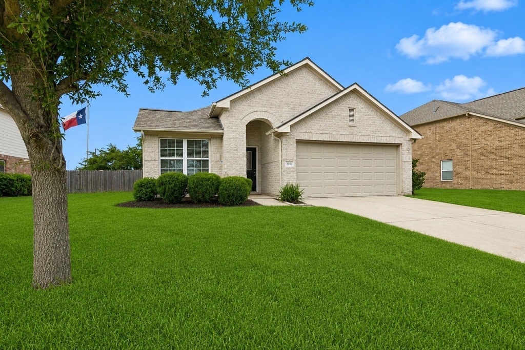 17910 Royal Gate Lane - Photo 0