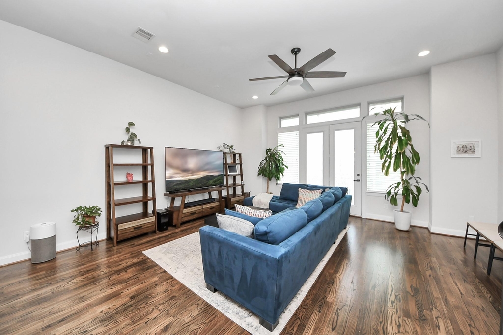 1243 Bonner Street - Photo 7