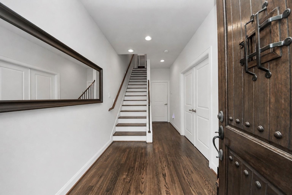 1243 Bonner Street - Photo 3
