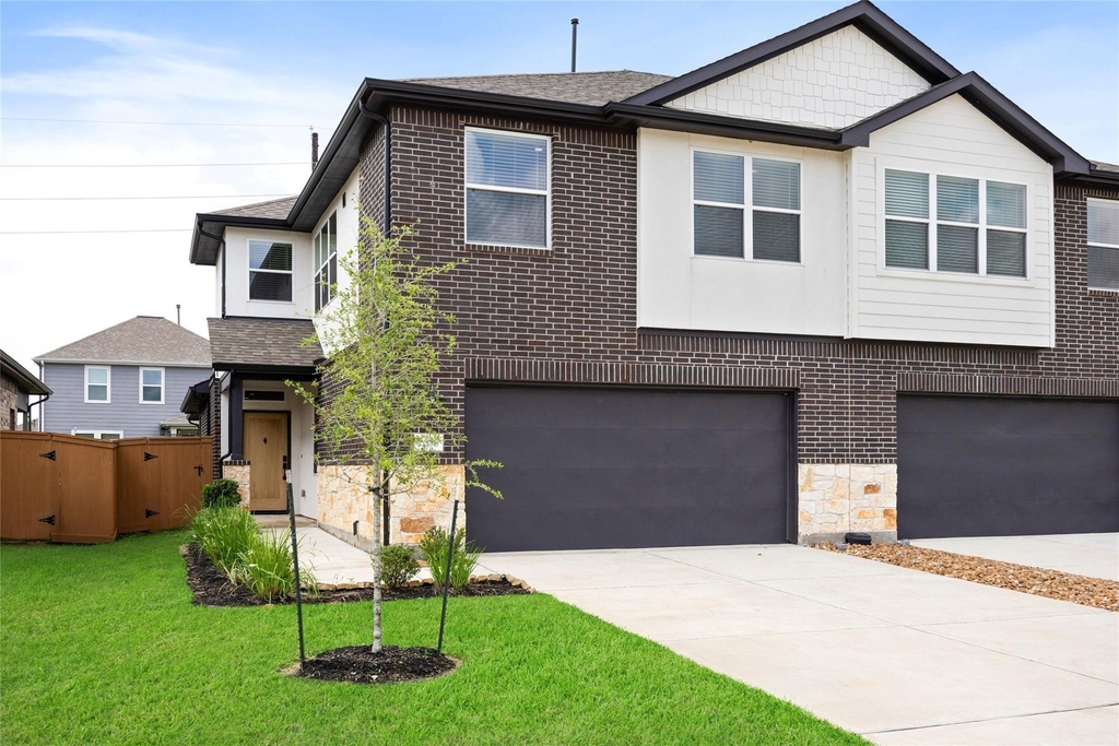 2707 Bronze Vista Drive - Photo 0