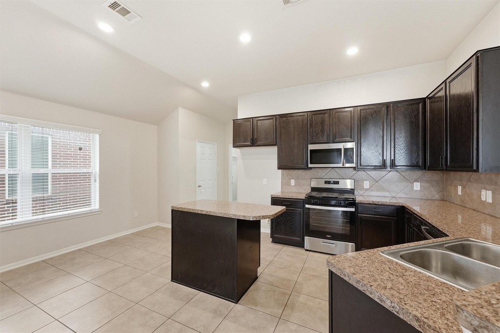 5211 Cayenne Lane - Photo 7