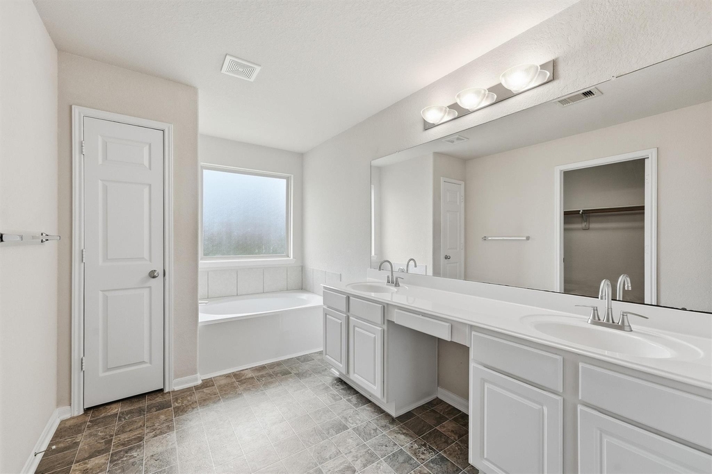 5211 Cayenne Lane - Photo 18