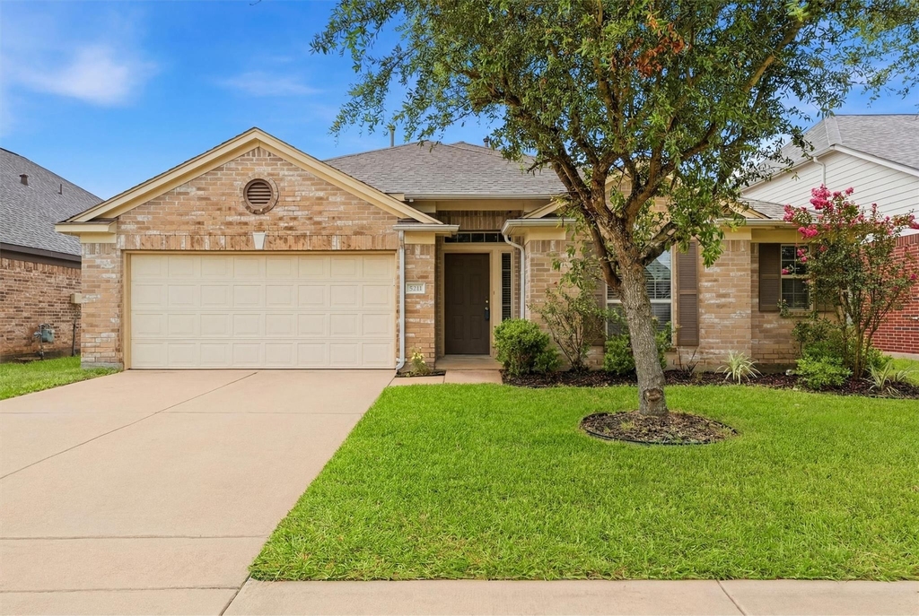 5211 Cayenne Lane - Photo 0