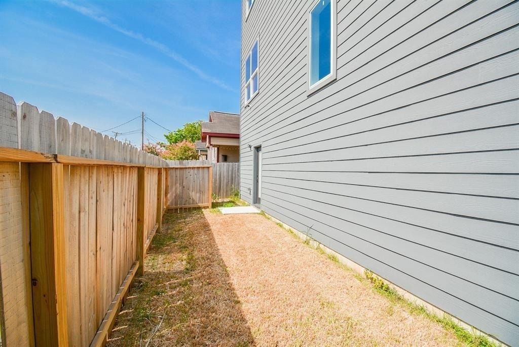 2620 Mcilhenny Street - Photo 32