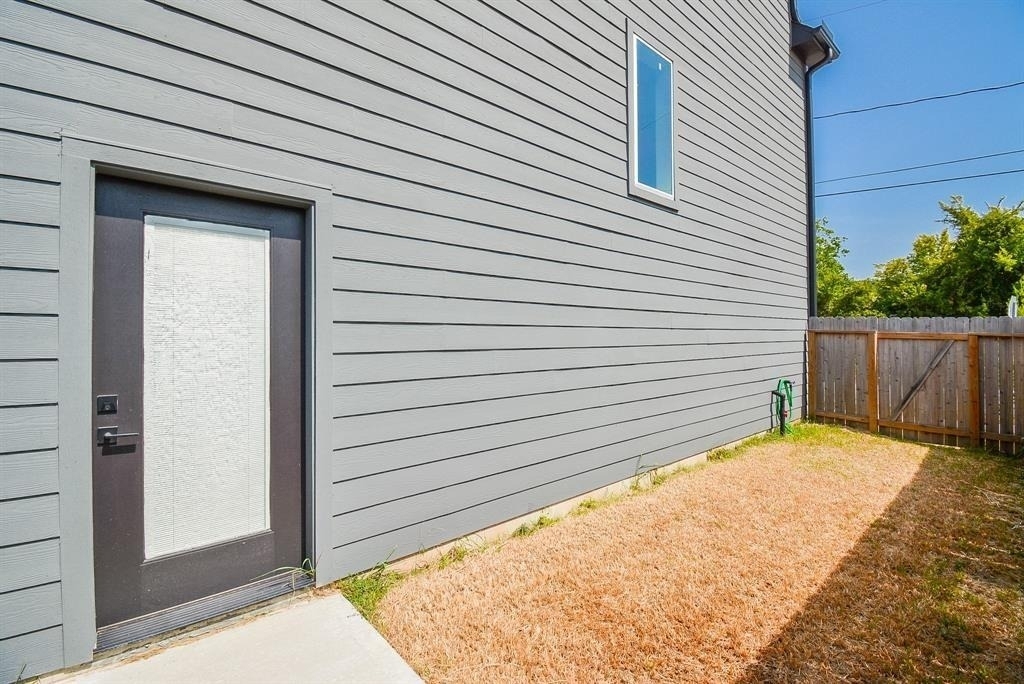 2620 Mcilhenny Street - Photo 31