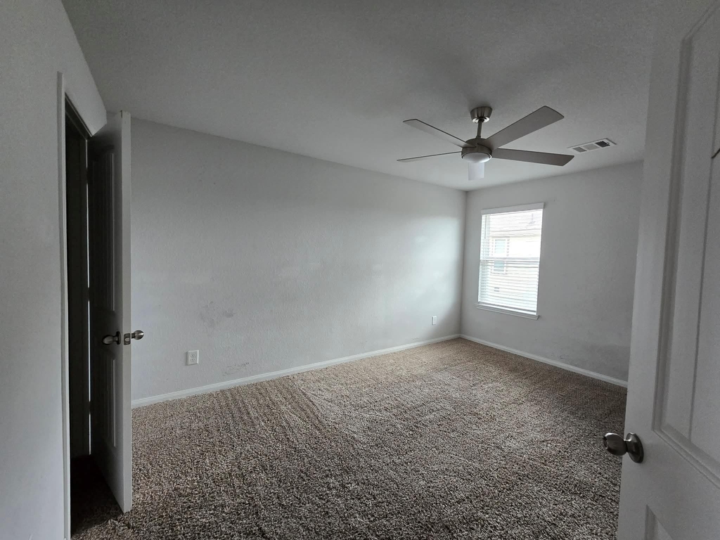 18707 Brisbane Creek Court - Photo 18