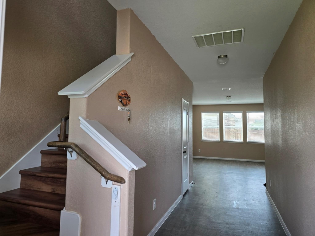 18707 Brisbane Creek Court - Photo 8